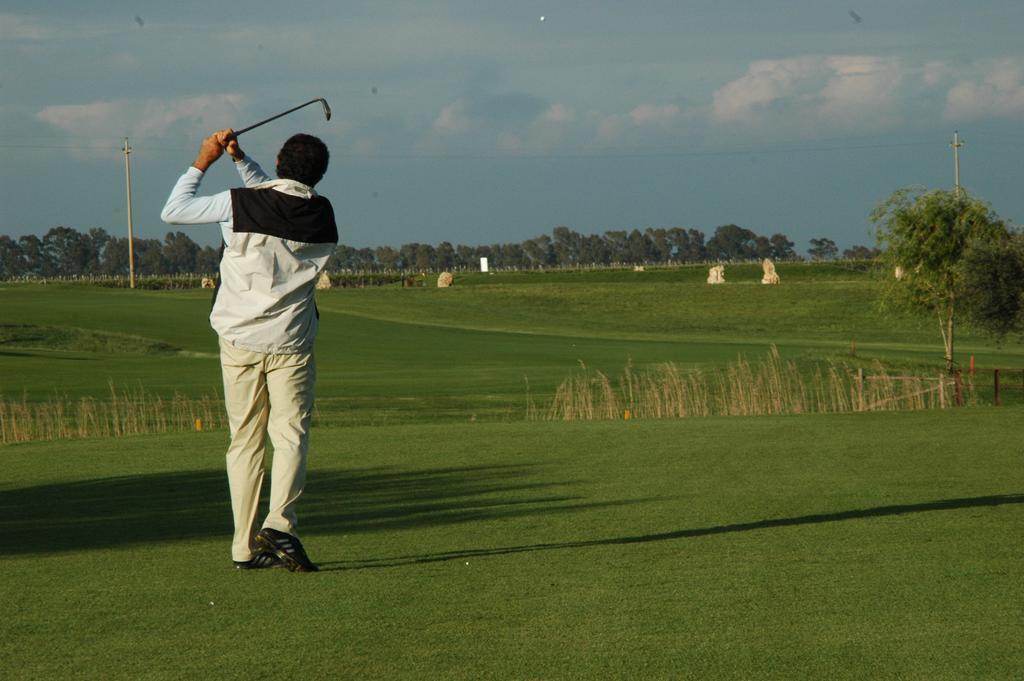 בית הארחה Golf Club מטאפונטו מראה חיצוני תמונה