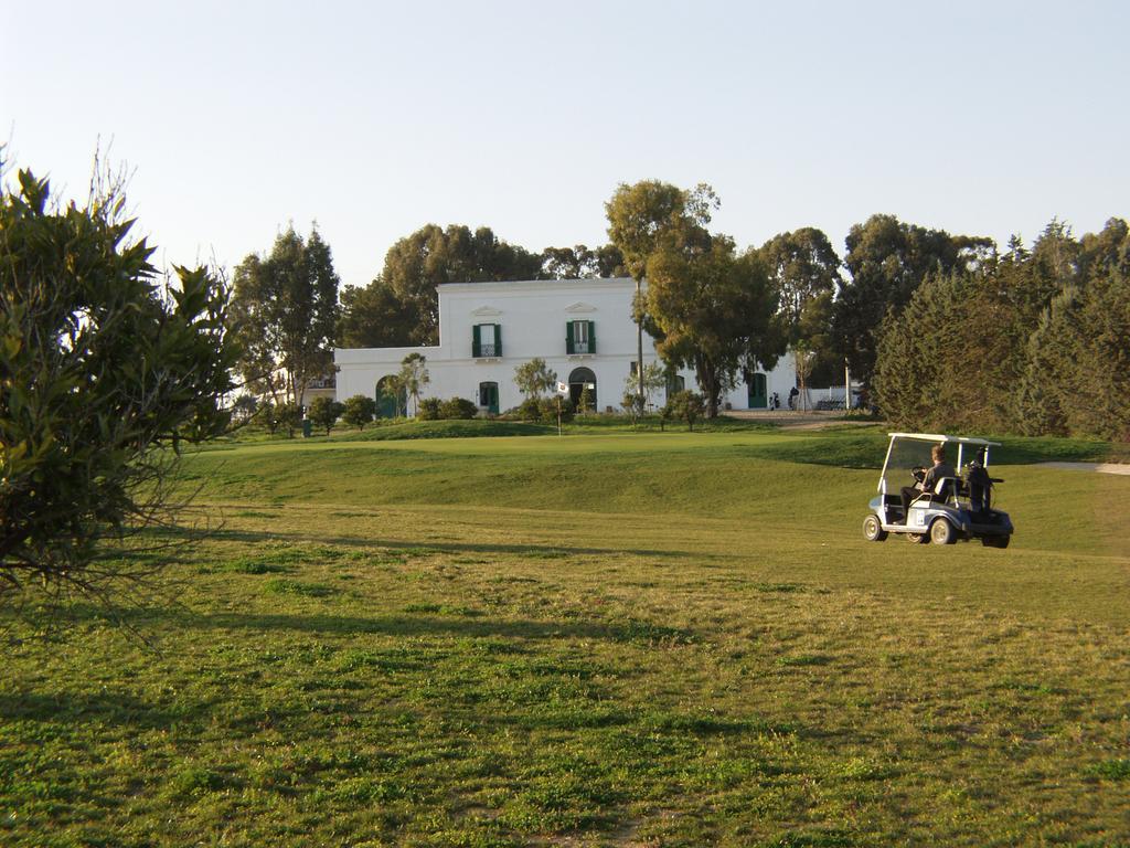 בית הארחה Golf Club מטאפונטו מראה חיצוני תמונה