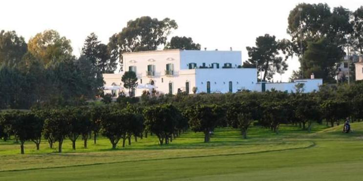 בית הארחה Golf Club מטאפונטו מראה חיצוני תמונה